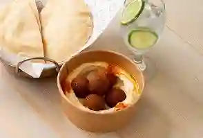 Combo Hummus con Kibbes + Bebida