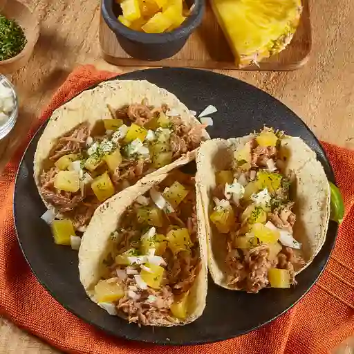 Tacos De Cerdo Y Piña