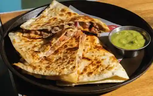 Quesadillas De Res Asada