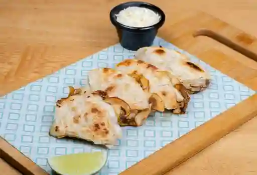 Quesadilla De Hongos