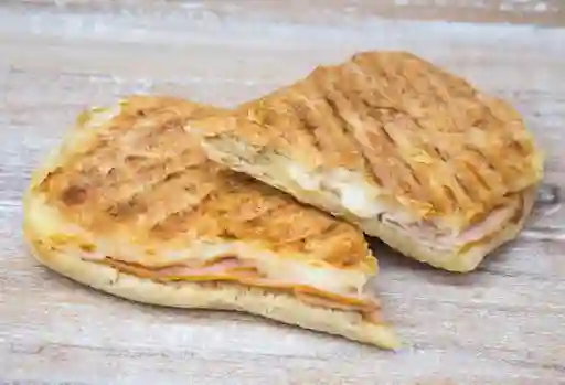 Panini De Jamón De Pavo
