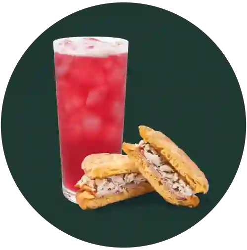 Shaken De Té Hibiscus  Sándwich Pan Nube
