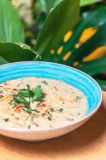 Sopa De Mariscos Y Curry