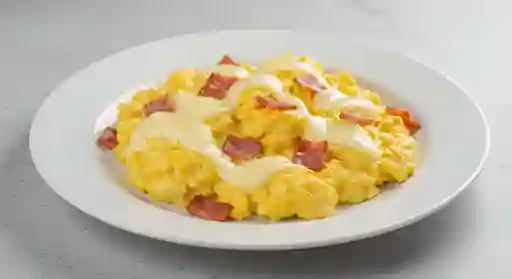 Huevos Revueltos Con Jamón Y Queso.