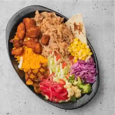 M Crunchy Pollo Y Pulled Pork.