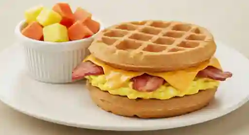Sandwich Pandewaffle + Portion De Fruta