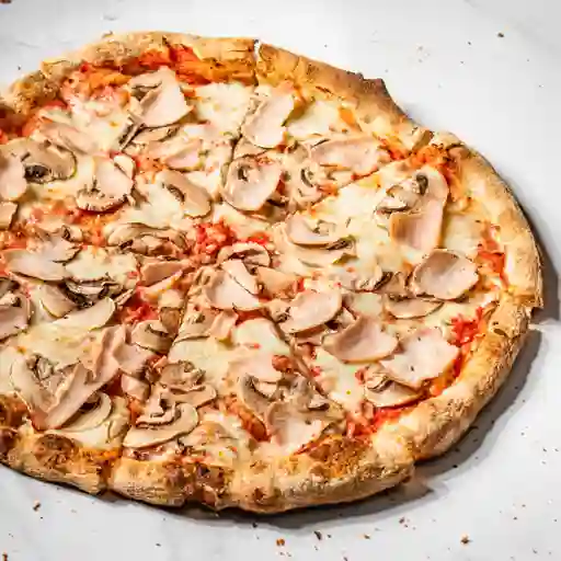 Pizza Jamón De Pavo Y Champiñones