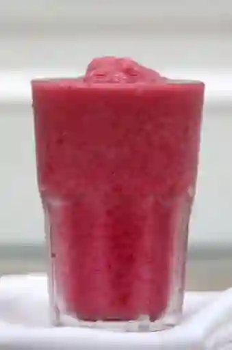 Batido De Frutos Rojos 12oz