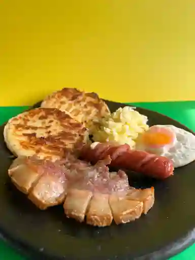 Desayuno Chicharron