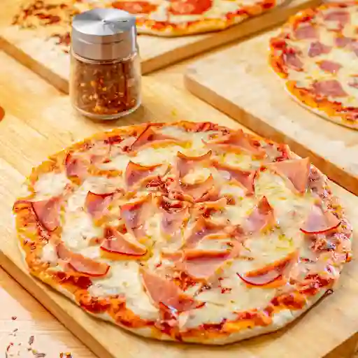 Pizza Jamon Y Queso