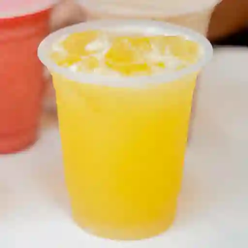 Piña En Agua