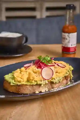 Tostadas De Aguacate