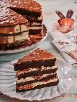 Porcion Torta De Snickers