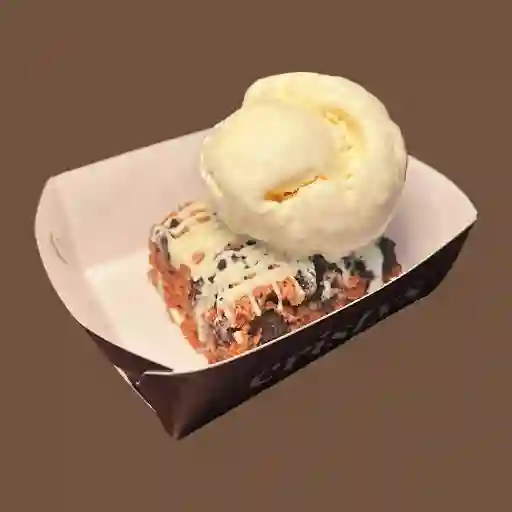Brownie Sorpresa + Bola De Helado
