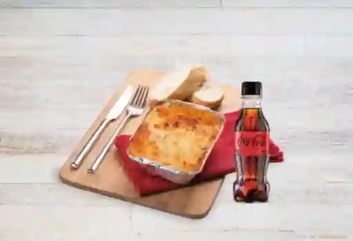 Lasagna Mediana +coca Cola 250 Ml + Pan