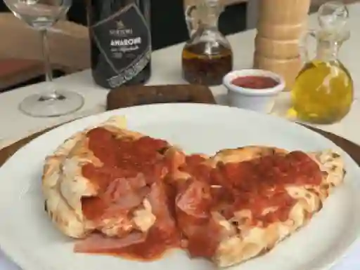 Clasico Calzone