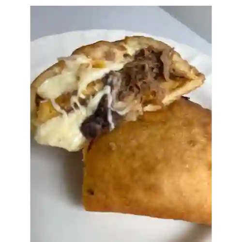 Empanada De Pabellon Criollo