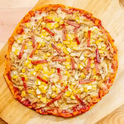 Pizza Pollo Tocineta Y Maiz