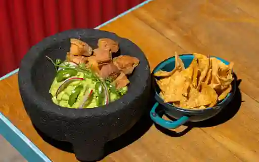 Guacamole Con Chicharrón