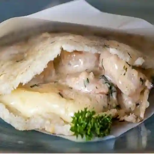 Arepa De Camarones Al Ajillo