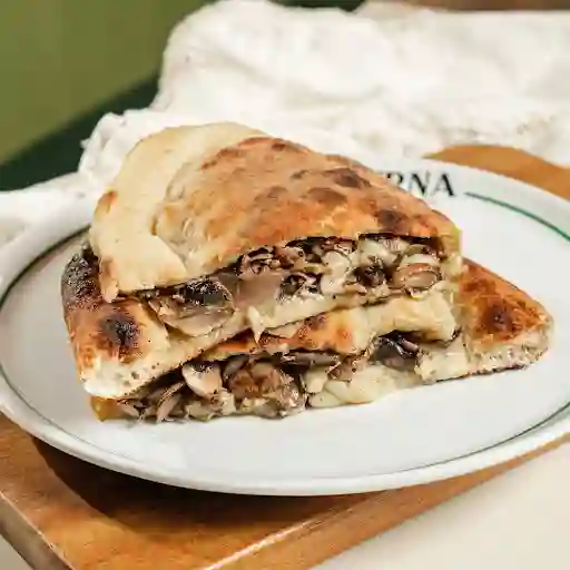 Pizza Sandwich-tres Quesos Trufa