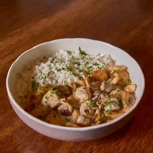 Pollo Stroganoff