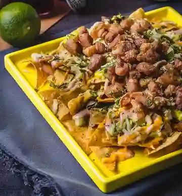 Nachos De Chicharrón