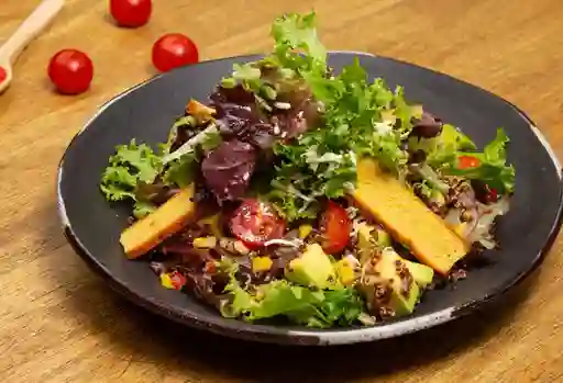 Ensalada Con Quinoa Y Pollo