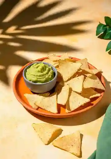 Totopos & Guacamole