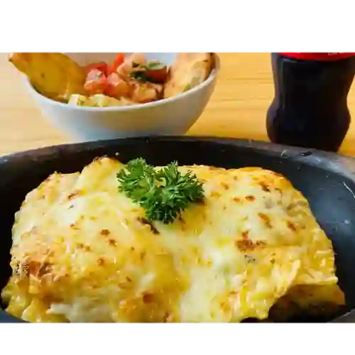 Combo Lasaña De Pollo
