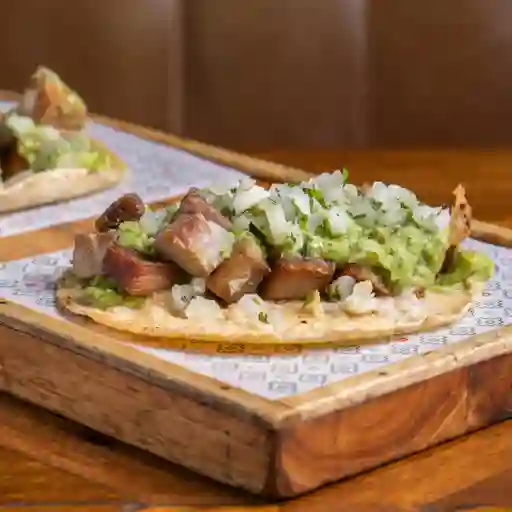 Taco De Carnitas De Chancho