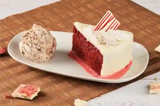 Porcion Torta 3 Leches Con Helado