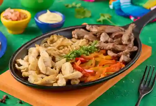 Fajitas Carne Asada Y Pollo