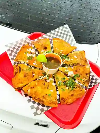 Pizzadilla De Birria X2 Personas