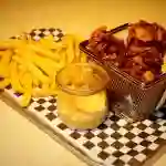 Chicken Tender En Salsa Carl`s