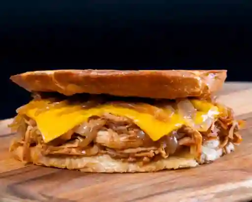 Que Chicken Pulled Chicken Sandwich