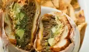 Torta De Carnitas