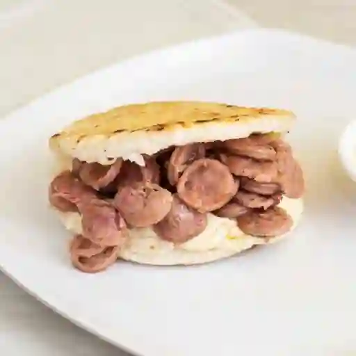 Arepa Trocitos De Chorizo