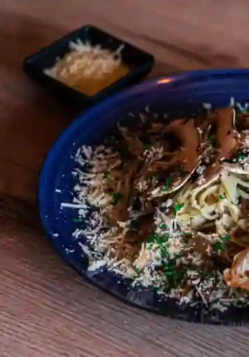 Pasta Pollo Champiñones