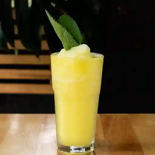 Piña-yerbabuena