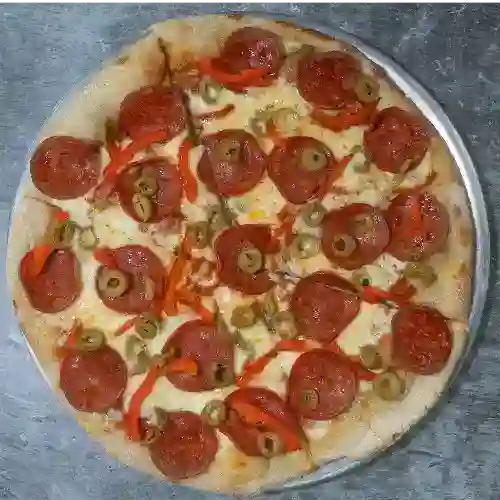 Pizza Guatapense "l"