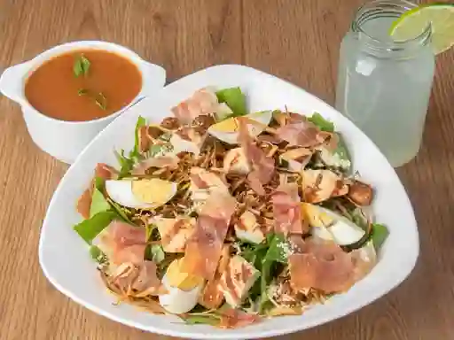 Combo Ensalada Cesar Pollo Y Serrano
