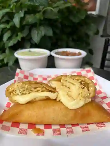 Pollo Y Queso