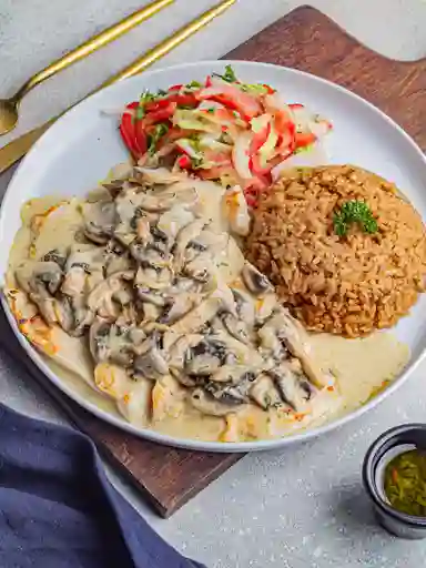 Pechuga En Salsa De Champiñones