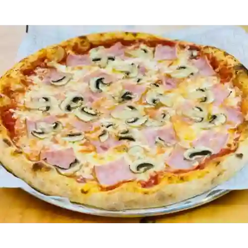 Pizza Jamón y Champiñón