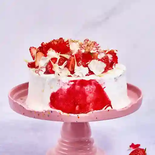 Torta Chocoblanco Y Frutos Rojos Mediana