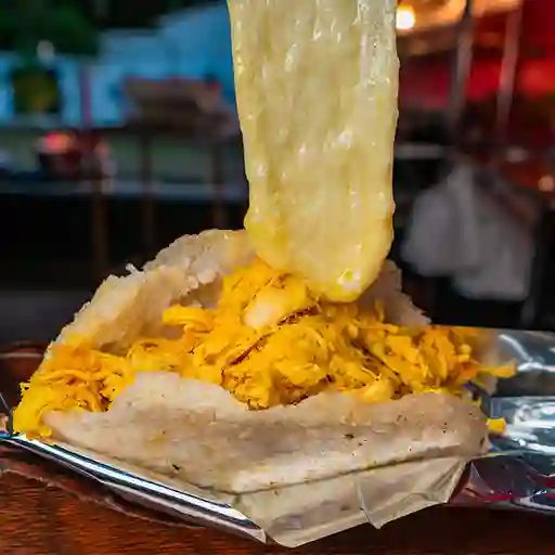 Arepa Pollo Y Queso