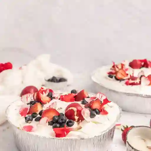 Torta 3 Leches Y Frutos Rojos Mediana