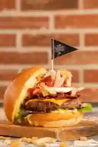 Burger Candy Crunch