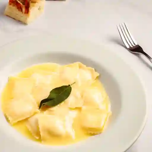 Ravioli Queso